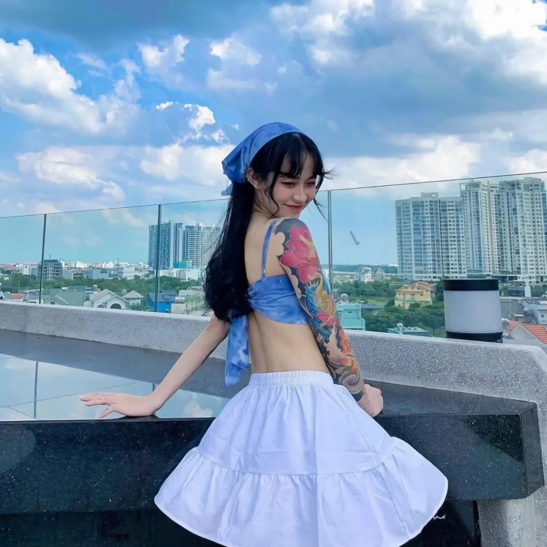 玛丽莲有深黑之眸